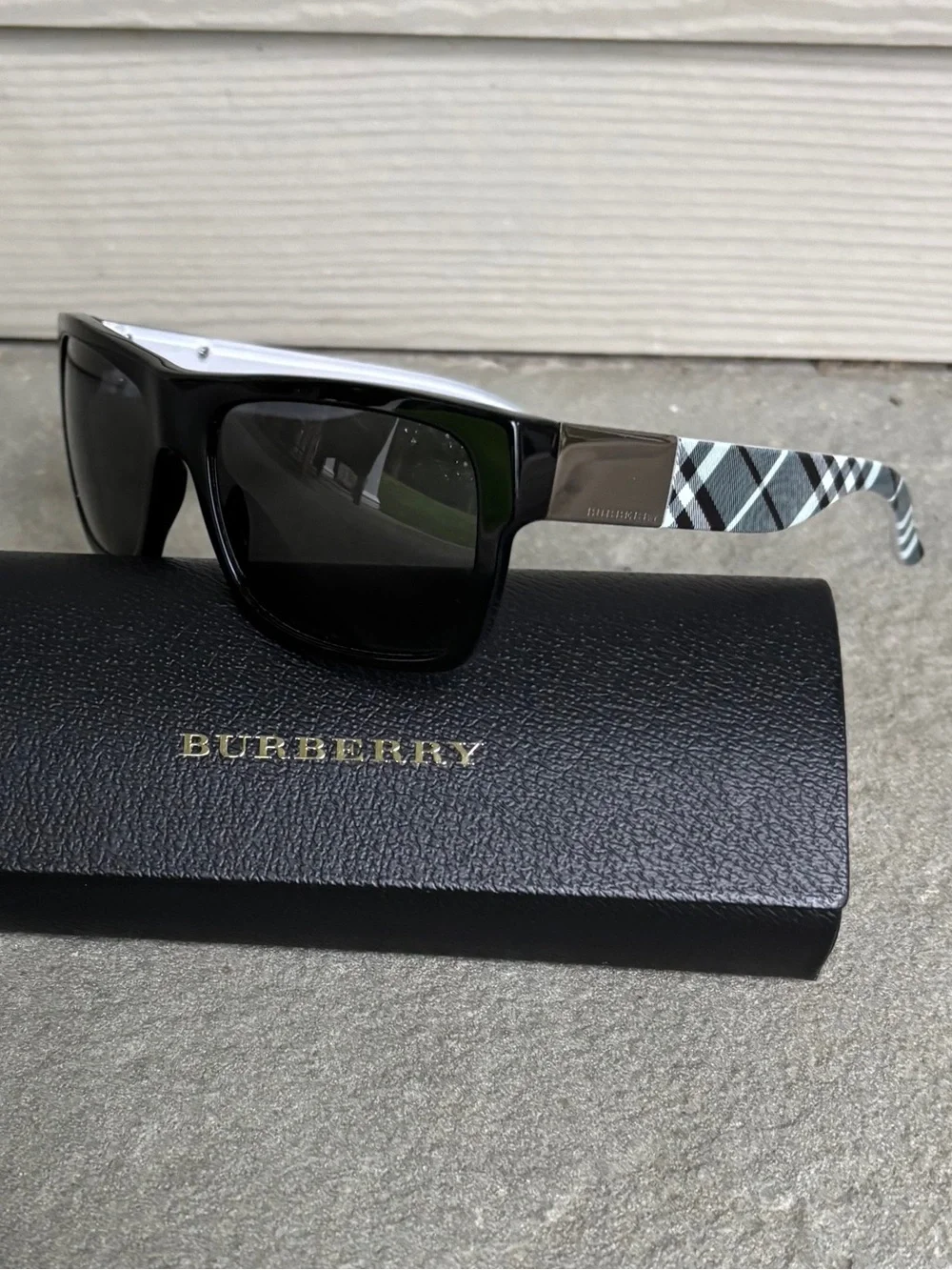 Burberry Sunglasses